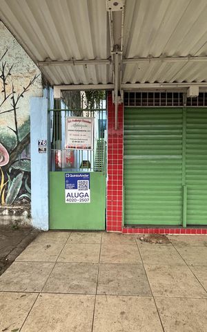 Casa para alugar com 100m², 2 quartos e sem vagaFachada + placa