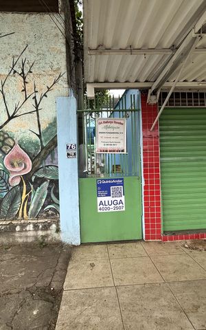 Casa para alugar com 100m², 2 quartos e sem vagaFachada + placa