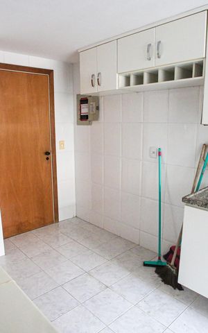 Apartamento à venda com 103m², 4 quartos e 3 vagasCozinha