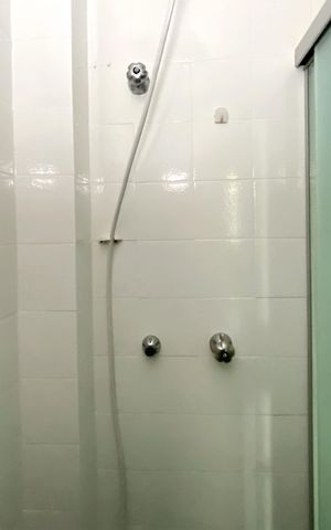 Apartamento à venda com 171m², 4 quartos e 2 vagas Apartamento à venda com 171m², 4 quartos e 2 vagasBanheiro da Suíte