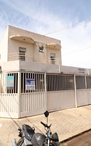 Casa para alugar com 60m², 3 quartos e 1 vagaPlaquinha