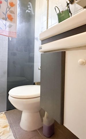 Apartamento à venda com 54m², 2 quartos e 1 vaga Apartamento à venda com 54m², 2 quartos e 1 vagaBanheiro Social
