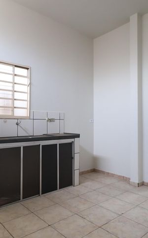 Casa para alugar com 60m², 3 quartos e 1 vagaCozinha