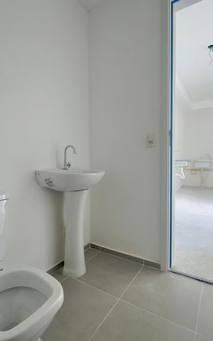 Apartamento à venda com 38m², 2 quartos e 1 vaga Apartamento à venda com 38m², 2 quartos e 1 vagaBanheiro