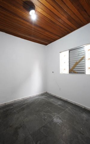 Casa para alugar com 20m², 1 quarto e sem vagaQuarto
