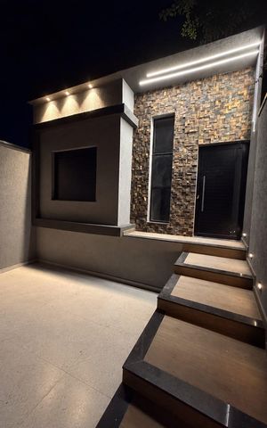 Casa à venda com 74m², 2 quartos e 1 vaga Casa à venda com 74m², 2 quartos e 1 vagaGaragem