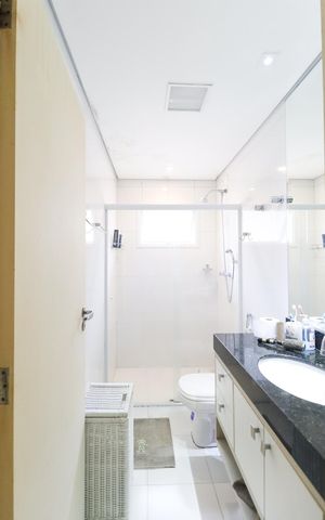 Casa de condomínio à venda com 200m², 3 quartos e 4 vagas