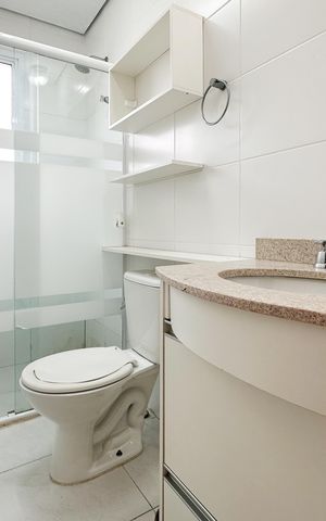 Apartamento para alugar com 70m², 2 quartos e 2 vagas Apartamento para alugar com 70m², 2 quartos e 2 vagasBanheiro da Suíte