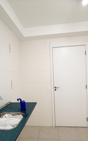 Apartamento à venda com 32m², 2 quartos e sem vaga Apartamento à venda com 32m², 2 quartos e sem vagaSala