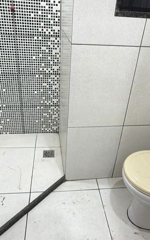 Casa para alugar com 75m², 2 quartos e 1 vaga Casa para alugar com 75m², 2 quartos e 1 vagaBanheiro