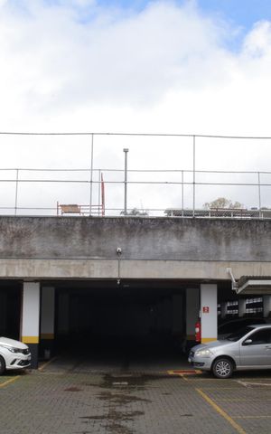 Apartamento à venda com 49m², 2 quartos e 1 vaga Apartamento à venda com 49m², 2 quartos e 1 vagaEstacionamento