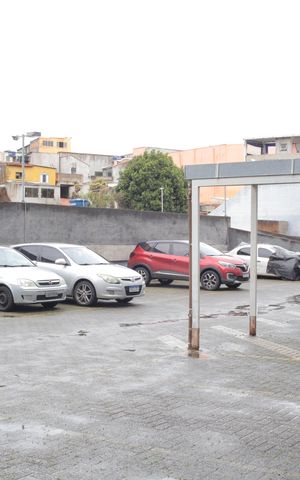 Apartamento à venda com 49m², 2 quartos e 1 vaga Apartamento à venda com 49m², 2 quartos e 1 vagaEstacionamento
