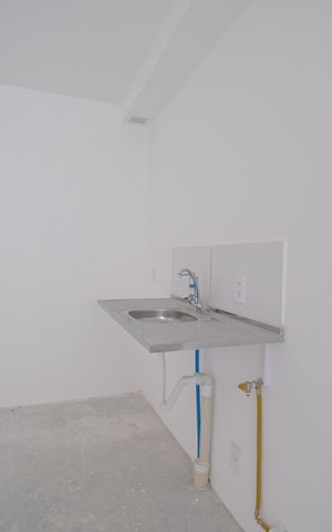 Apartamento à venda com 43m², 2 quartos e 1 vagaCozinha e Área de Serviço