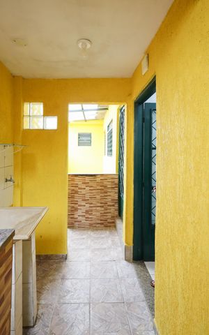 Casa para alugar com 100m², 2 quartos e sem vaga Casa para alugar com 100m², 2 quartos e sem vagaÁrea de Serviço