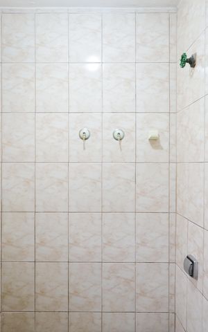 Casa para alugar com 100m², 2 quartos e sem vaga Casa para alugar com 100m², 2 quartos e sem vagaBanheiro Suíte