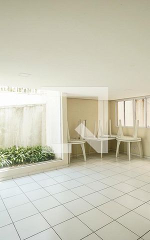 Apartamento à venda com 72m², 3 quartos e 1 vaga Apartamento à venda com 72m², 3 quartos e 1 vagaÁrea comum