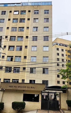 Apartamento à venda com 165m², 3 quartos e 1 vaga Apartamento à venda com 165m², 3 quartos e 1 vagaFachada