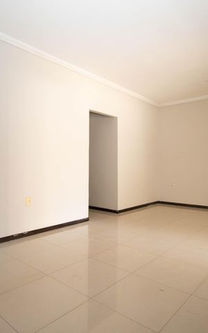 Apartamento à venda com 175m², 4 quartos e 2 vagas Apartamento à venda com 175m², 4 quartos e 2 vagasSala