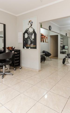 Casa à venda com 135m², 2 quartos e 2 vagas