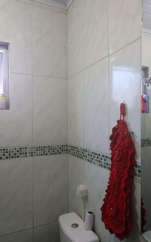 Casa para alugar com 85m², 2 quartos e 2 vagasBanheiro 2