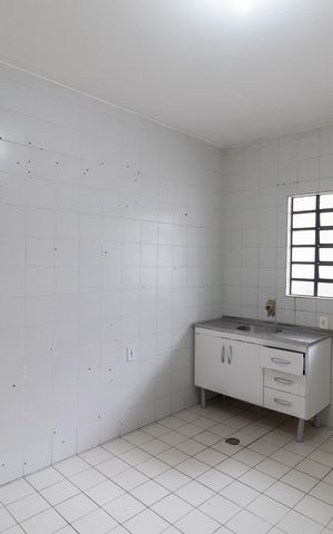 Casa para alugar com 35m², 1 quarto e 1 vaga Casa para alugar com 35m², 1 quarto e 1 vagaCozinha
