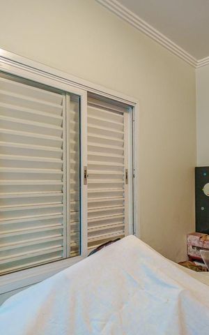 Casa à venda com 415m², 5 quartos e 5 vagas Casa à venda com 415m², 5 quartos e 5 vagasQuarto de serviço