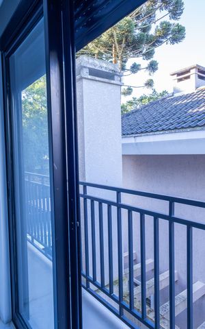 Casa de condomínio à venda com 117m², 2 quartos e 2 vagas Casa de condomínio à venda com 117m², 2 quartos e 2 vagasVaranda da Suíte
