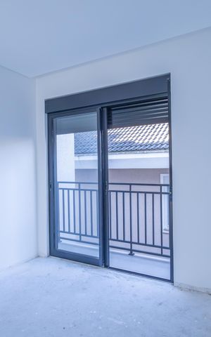Casa de condomínio à venda com 117m², 2 quartos e 2 vagas Casa de condomínio à venda com 117m², 2 quartos e 2 vagasSuíte