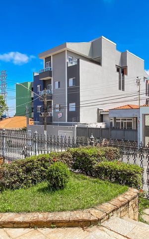 Casa à venda com 450m², 4 quartos e 3 vagas Casa à venda com 450m², 4 quartos e 3 vagasEntrada