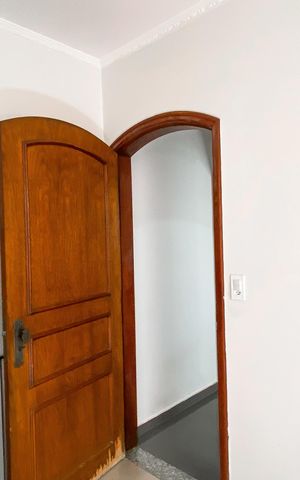 Casa à venda com 450m², 4 quartos e 3 vagas Casa à venda com 450m², 4 quartos e 3 vagasÁrea de Serviço
