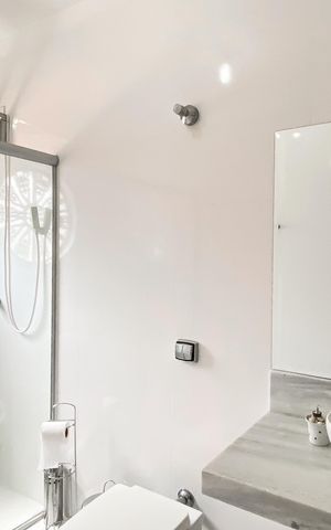 Casa à venda com 450m², 4 quartos e 3 vagas Casa à venda com 450m², 4 quartos e 3 vagasBanheieo da suíte 2