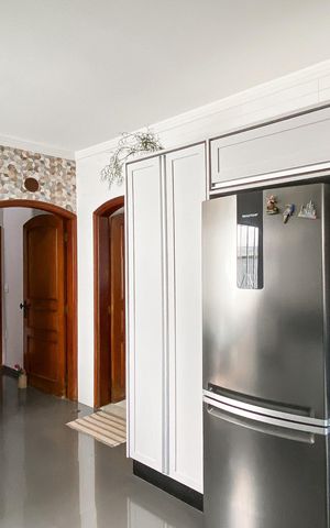 Casa à venda com 450m², 4 quartos e 3 vagas Casa à venda com 450m², 4 quartos e 3 vagasCozinha