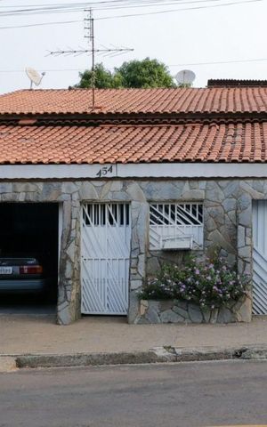 Casa à venda com 209m², 3 quartos e 5 vagas
