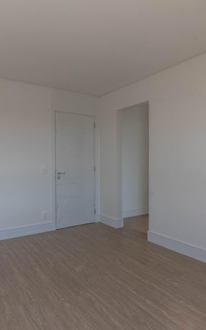 Apartamento à venda com 323m², 4 quartos e 4 vagas Apartamento à venda com 323m², 4 quartos e 4 vagasSuíte 1