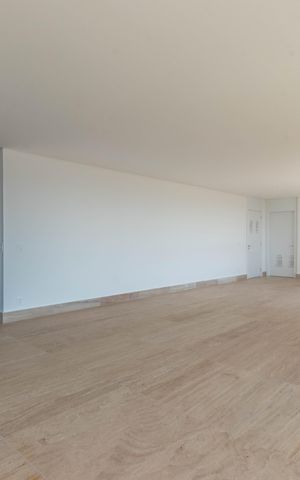 Apartamento à venda com 323m², 4 quartos e 4 vagas Apartamento à venda com 323m², 4 quartos e 4 vagasSala