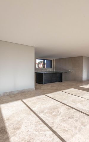Apartamento à venda com 224m², 4 quartos e 4 vagas Apartamento à venda com 224m², 4 quartos e 4 vagasSala