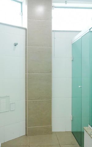 Casa para alugar com 200m², 3 quartos e sem vagaBanheiro da suíte