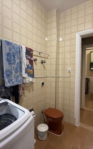 Apartamento à venda com 40m², 2 quartos e sem vaga Apartamento à venda com 40m², 2 quartos e sem vagaBanheiro