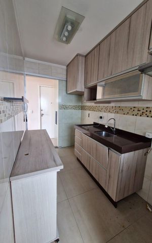 Apartamento à venda com 63m², 3 quartos e 2 vagas Apartamento à venda com 63m², 3 quartos e 2 vagasCozinha