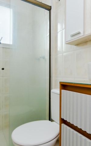 Apartamento para alugar com 51m², 2 quartos e 2 vagasBanheiro do Quarto 2 