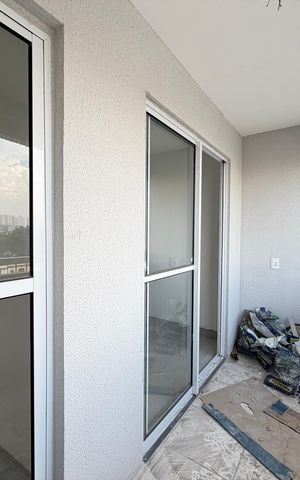 Apartamento à venda com 50m², 2 quartos e sem vagaÁrea de Serviço/ Sacada