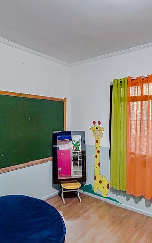 Casa à venda com 350m², 5 quartos e 4 vagasQuarto 4