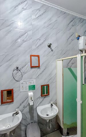Casa à venda com 350m², 5 quartos e 4 vagasBanheiro 2
