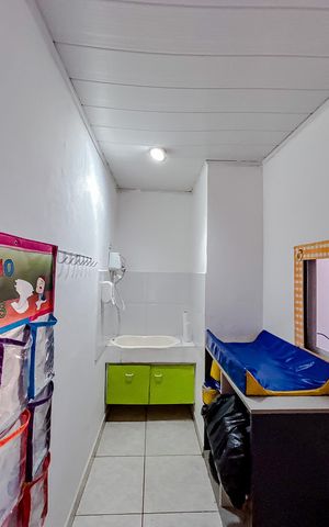Casa à venda com 350m², 5 quartos e 4 vagasCasa 2