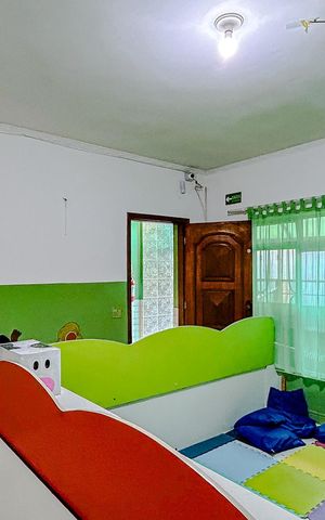 Casa à venda com 350m², 5 quartos e 4 vagasSala
