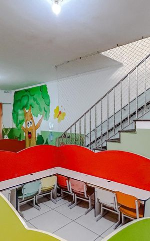 Casa à venda com 350m², 5 quartos e 4 vagasSala