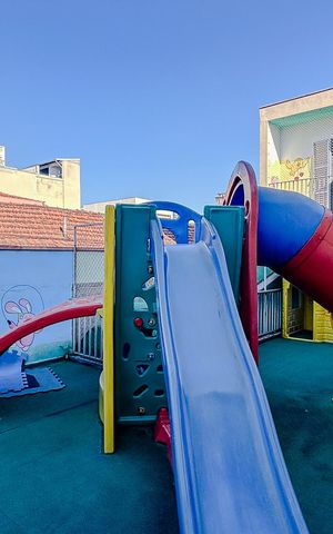 Casa à venda com 350m², 5 quartos e 4 vagasÁrea externa