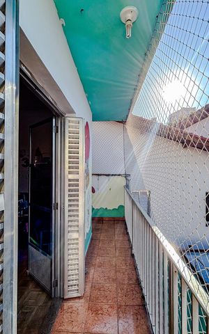 Casa à venda com 350m², 5 quartos e 4 vagasVaranda