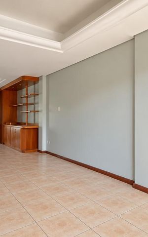 Casa para alugar com 371m², 4 quartos e 3 vagasSuíte