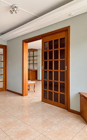 Casa para alugar com 371m², 4 quartos e 3 vagasCloset da suíte